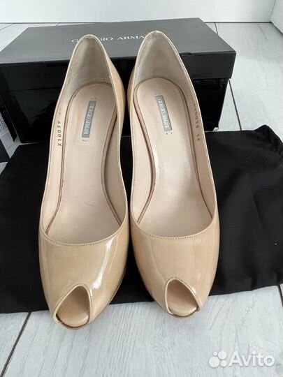 Туфли женские Giorgio Armani