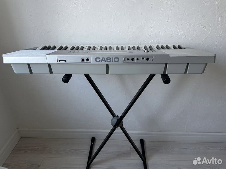 Синтезатор Casio LK-280