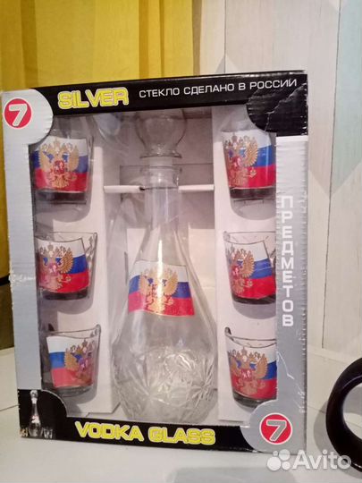 Набор новый: графин и стопки. Кружка керамика