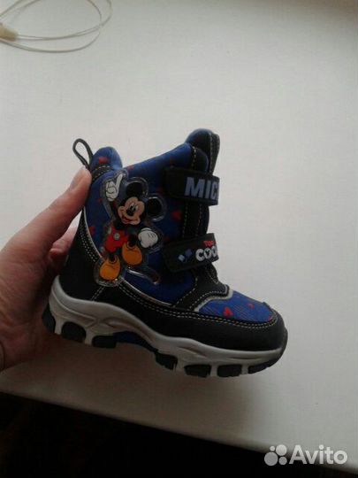 Ботинки дутики 22размер