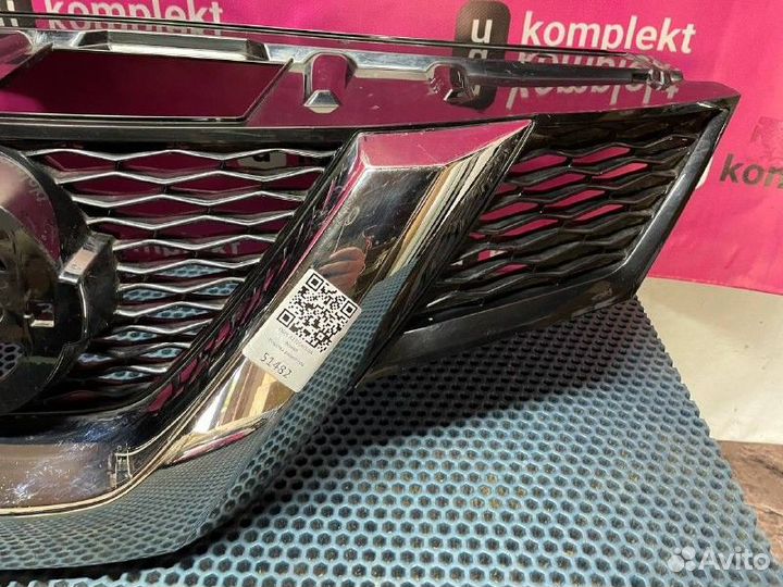 Решетка радиатора Nissan X-Trail