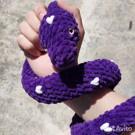 Вязаные игрушки змея