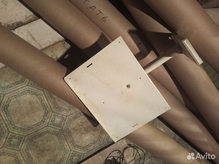 Подставка под телевизор металлическая