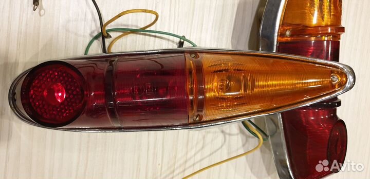 Стекла и обрамления фар и задние фонари