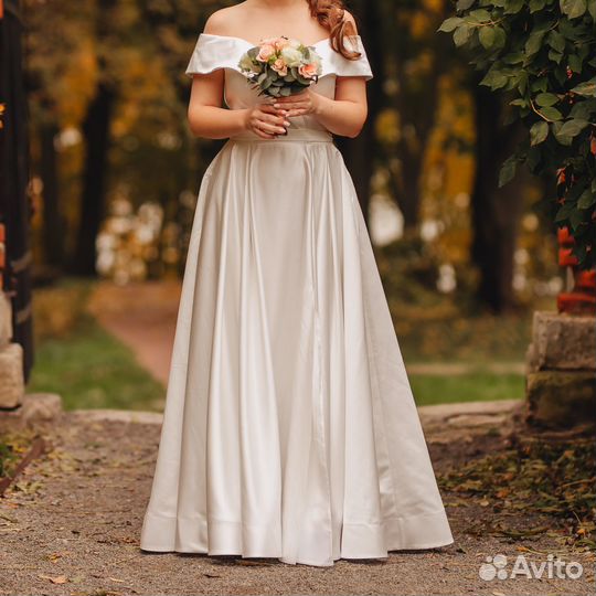 Платье свадебное