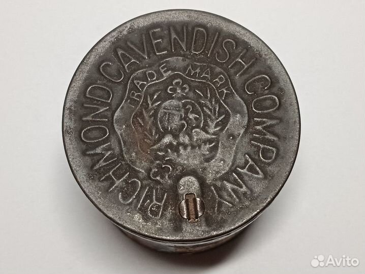 Банка от табака 