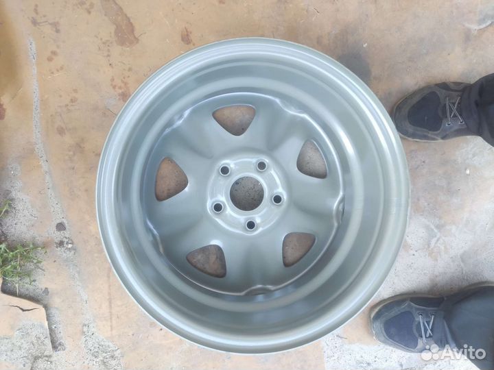 Капот Волга 31105