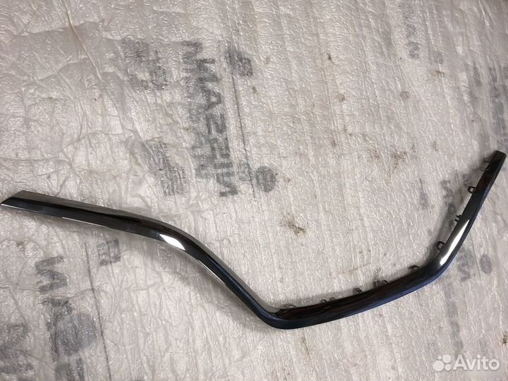 Накладка на решетку радиатора Renault Kaptur 2016