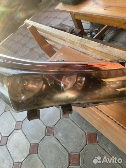 Фара на toyota corolla 120 кузов правая передняя