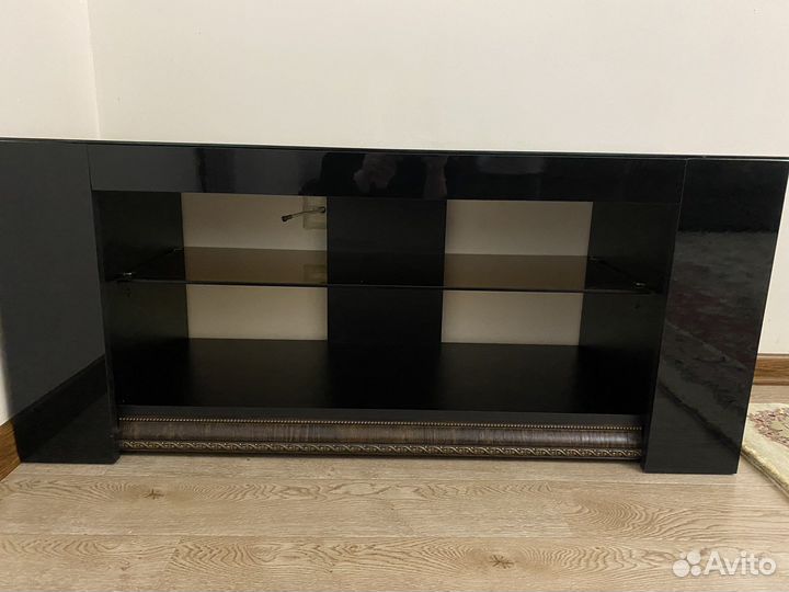 Подставка для телевизора