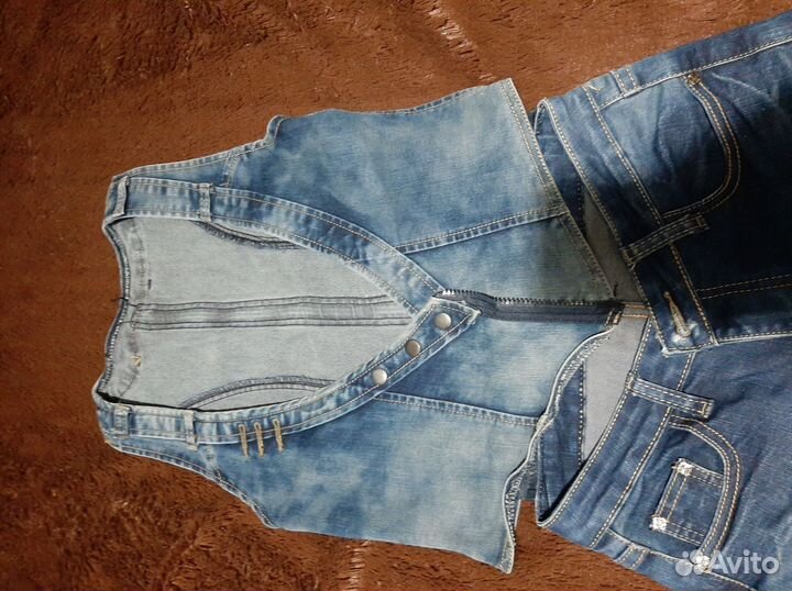 Джинсы