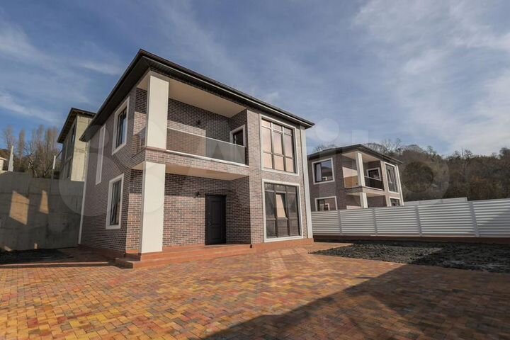 Коттедж 157 м² на участке 3,5 сот.