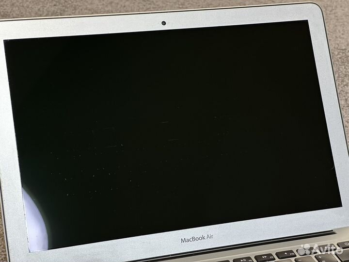 MacBook Air 13 2014 4/128gb. АКБ 1 цикл