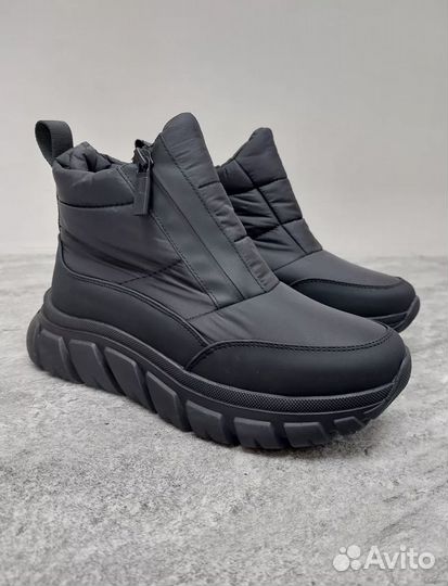 Кроссовки зимние