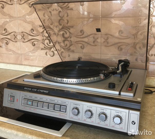 Вега-109. Проигрыватель пластинок