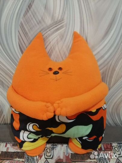Кеша кот - подушка держатель для пультов