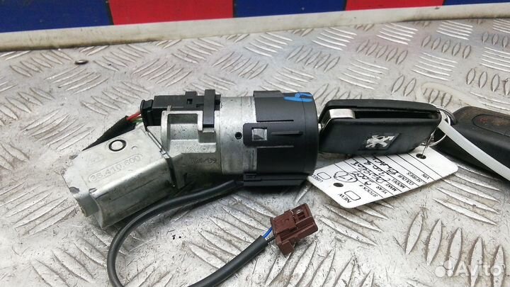 Замок зажигания Peugeot 3008 (2009-2016)