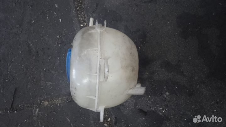 Бачок расширительный Volkswagen Transporter 2,5