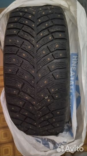Michelin X-Ice North 4 205/55 R16 94T