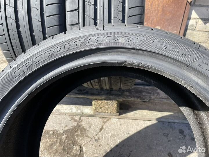 Dunlop SP Sport Maxx GT 255/35 R19