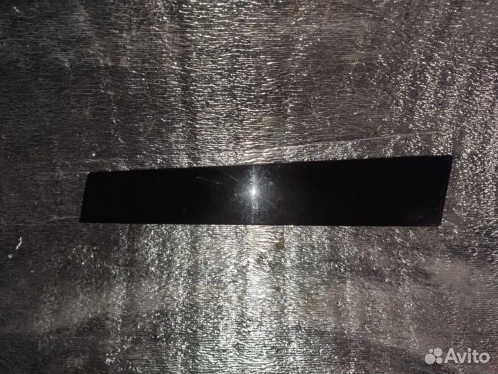 Накладка стойки передняя правая Audi Q7 2007