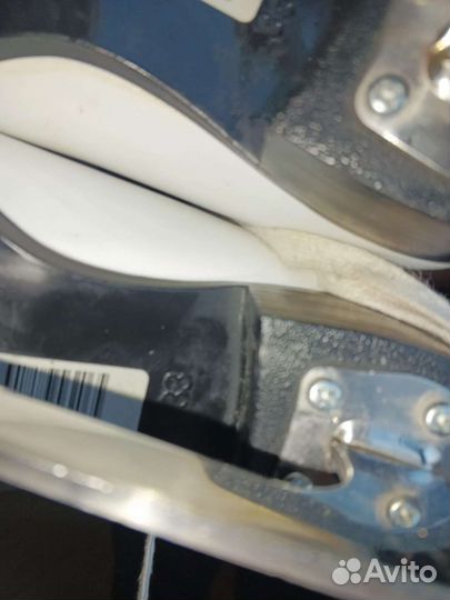 Полу профессиональные фигурные коньки Графф