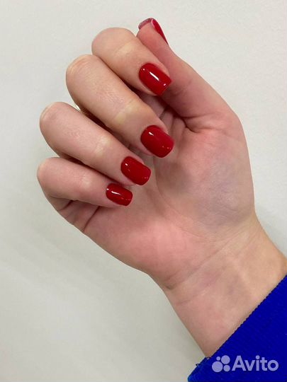 Маникюр в салоне красоты