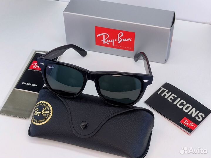 Солнцезащитные очки Ray Ban wayfarer