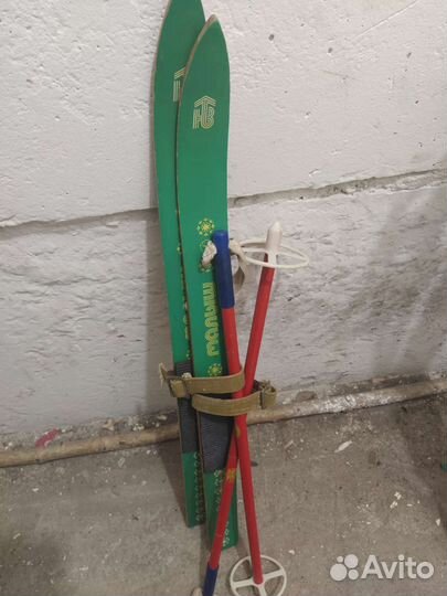 Лыжи 4 пары разные размеры