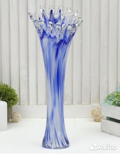 Ваза «Коралл» из цветного стекла