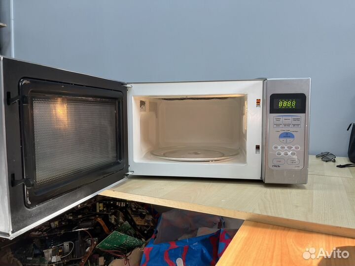 2 Б/У микроволновые печи