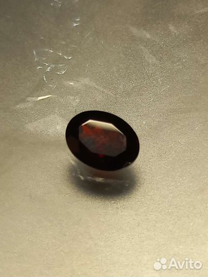 Камень полудрагоценный гранат натуральный