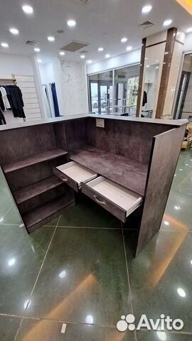 Стойка ресепшен