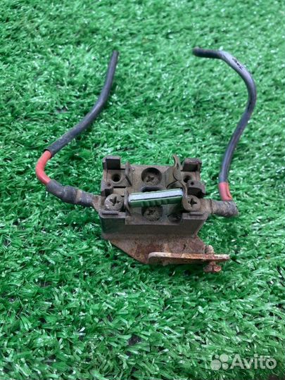 Блок предохранителей Mercedes-Benz 190 W201