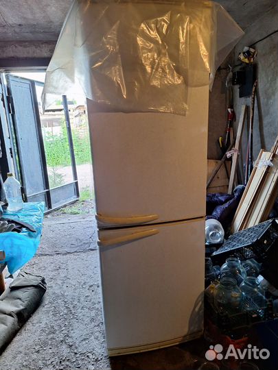 Холодильник атлант двухкамерный