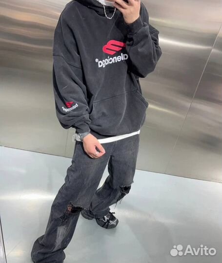 Кофта Balenciaga чёрная