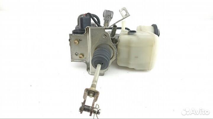 Главный тормозной цилиндр Toyota Crown Majesta