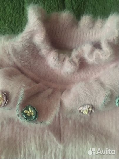 Свитер новый очень теплый, д/девочки