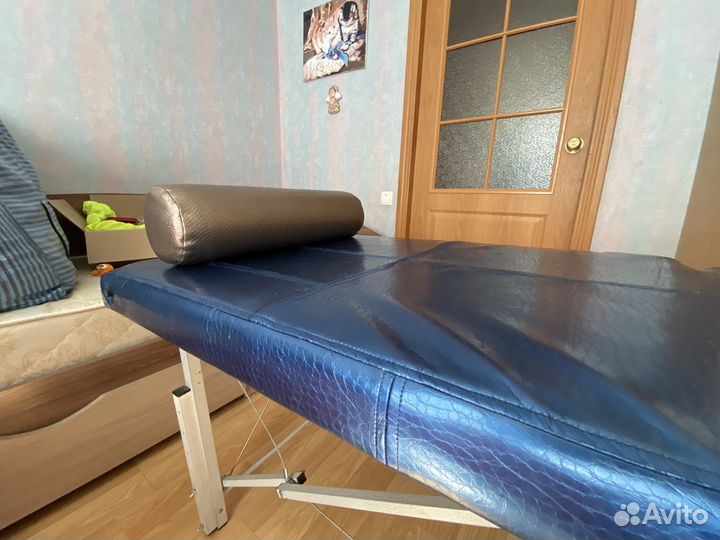 Массажная кушетка