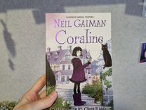 Книга "Coraline" на английском