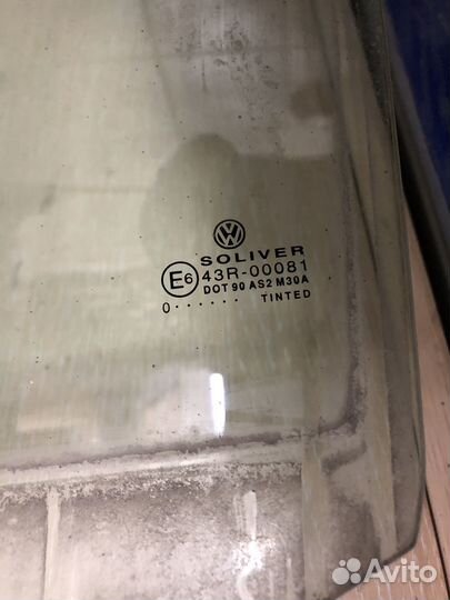 Заднее левое окно VW B5