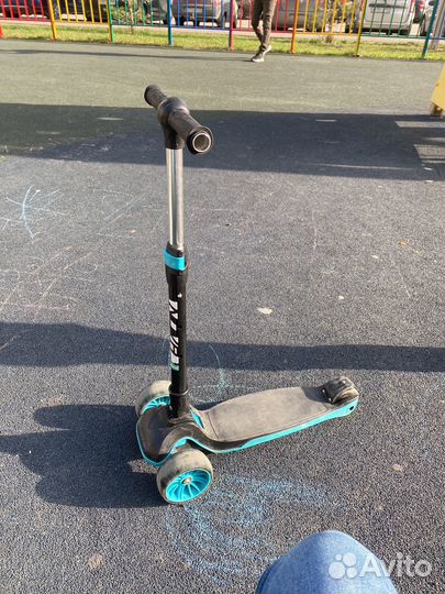 Самокат детский трехколесный