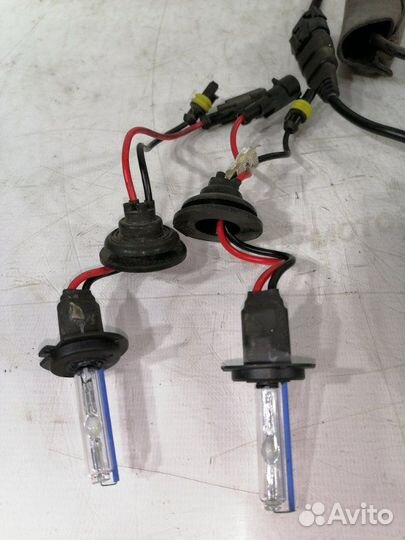 Блок розжига ксенона Volvo V70 SW61 2003