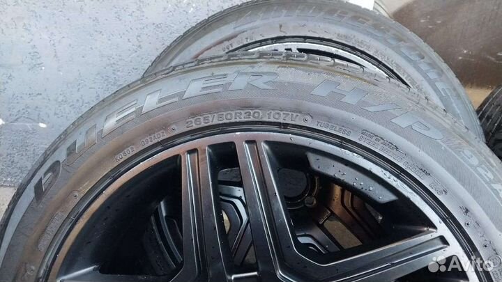 Bridgestone Dueler H/P 265/50 R20