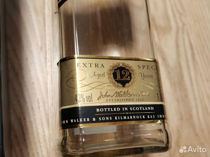 Бутылка коллекционная johnnie walker Black label