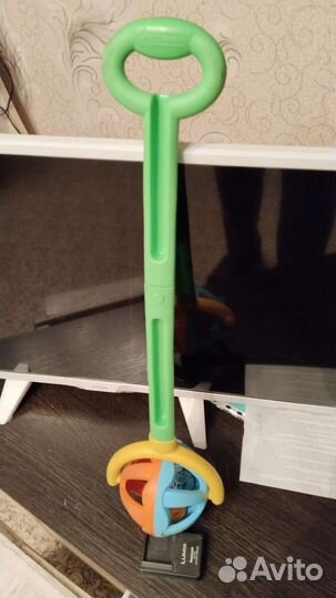 Детская машинка каталка с ручкой