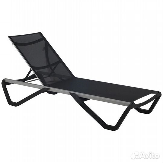 Шезлонг для бассейна