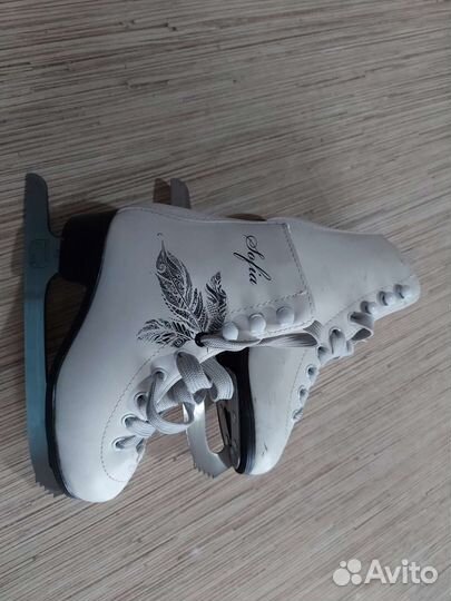 Коньки детские 28 размера