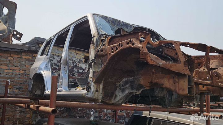 Кузов паджеро 3 с документами