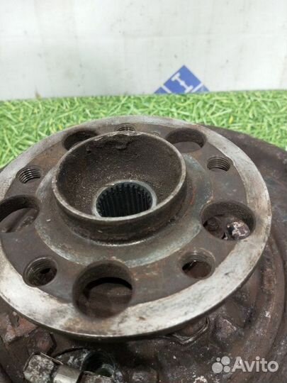 Поворотный кулак задний левый Mercedes-Benz W211